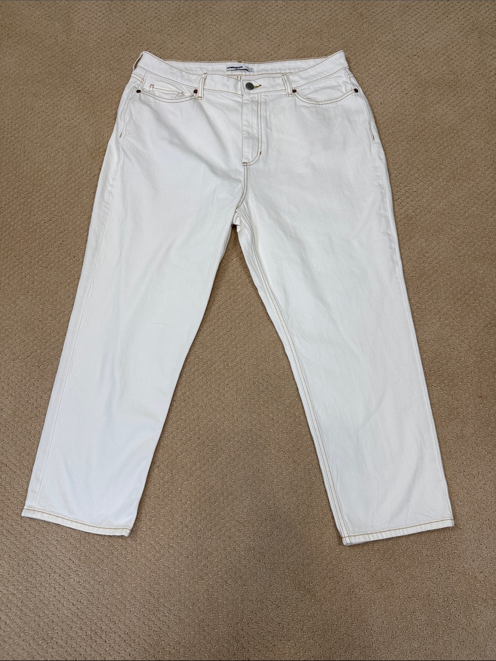 Elizabeth and James White High Rise Vintage Straight Jeans Size 18-34 Stretch